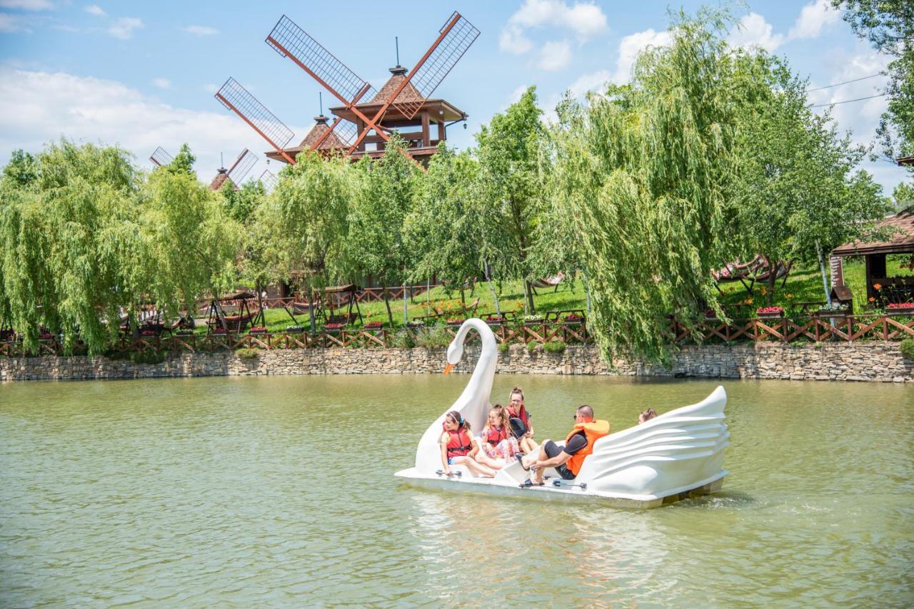 The Wind Mills Hydropark Hotel Gorna Malina Exterior foto