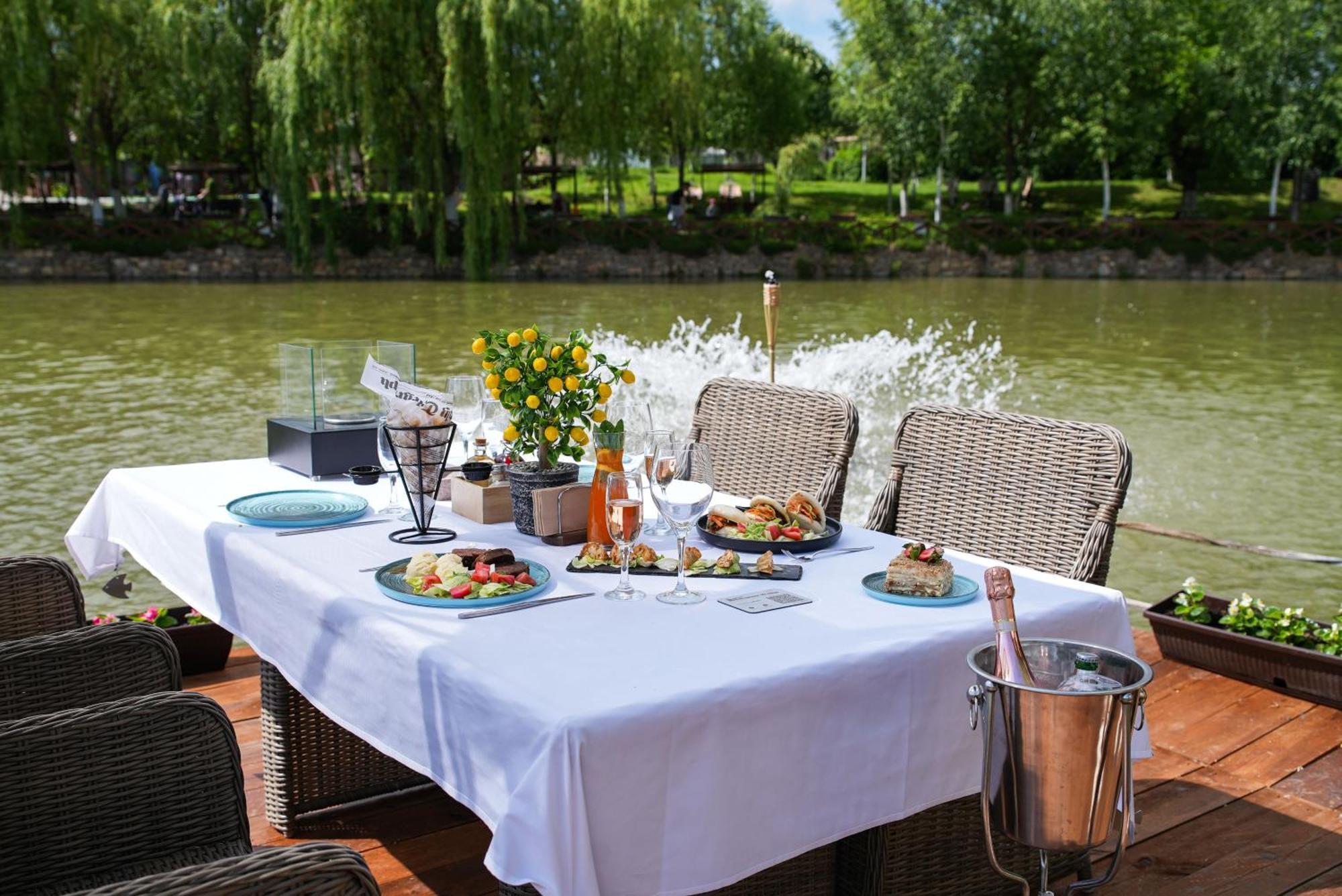 The Wind Mills Hydropark Hotel Gorna Malina Exterior foto