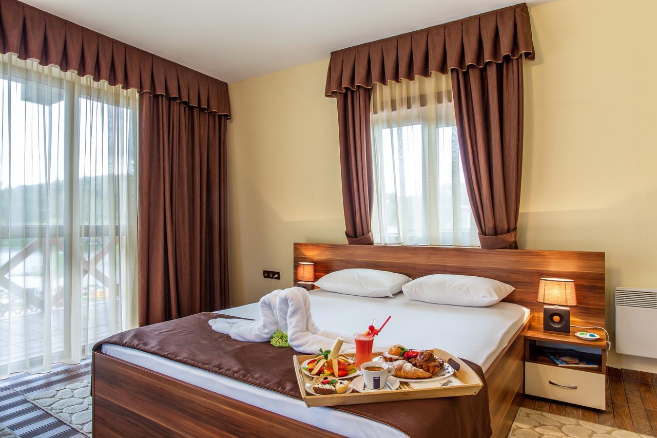 The Wind Mills Hydropark Hotel Gorna Malina Exterior foto